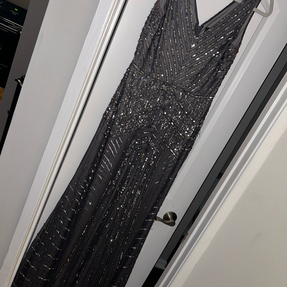 Adriana, Papel Gown